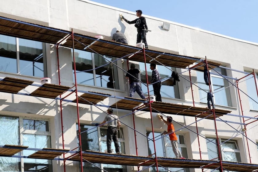 На Дніпропетровщині ремонтують опорну школу з гуртожитком для вчителів