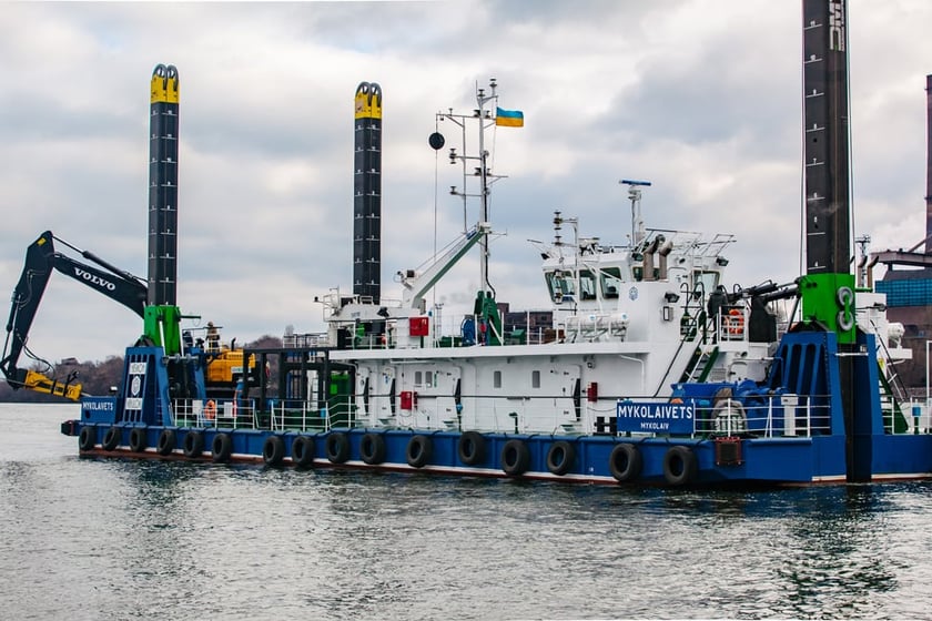 На Прип’яті відновлюють судноплавство
