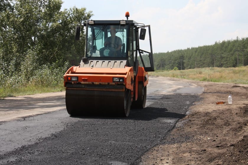 На Луганщині ремонтують важливий автомобільний шлях регіонального значення