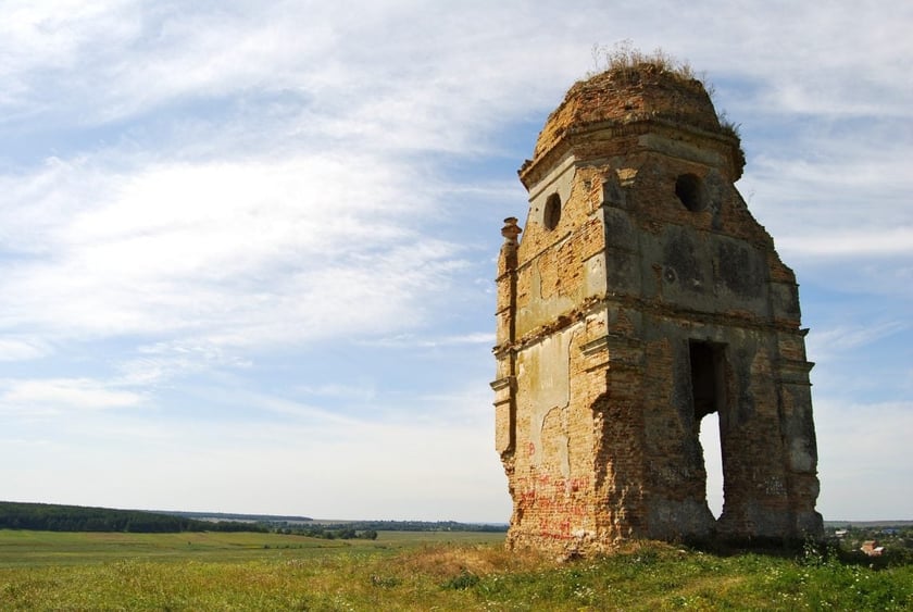 На Хмельниччині відреставрують старовинну вежу
