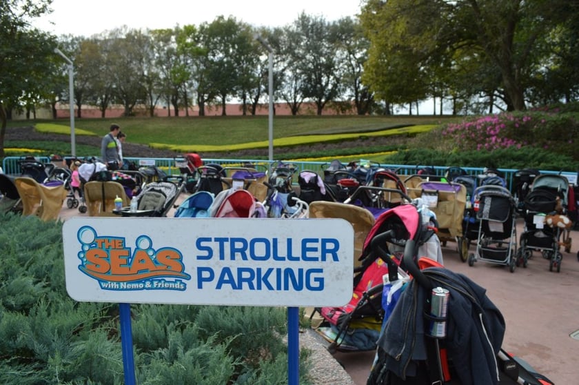 Мінрегіон пропонує створити парковки для дитячих візочків у громадських місцях