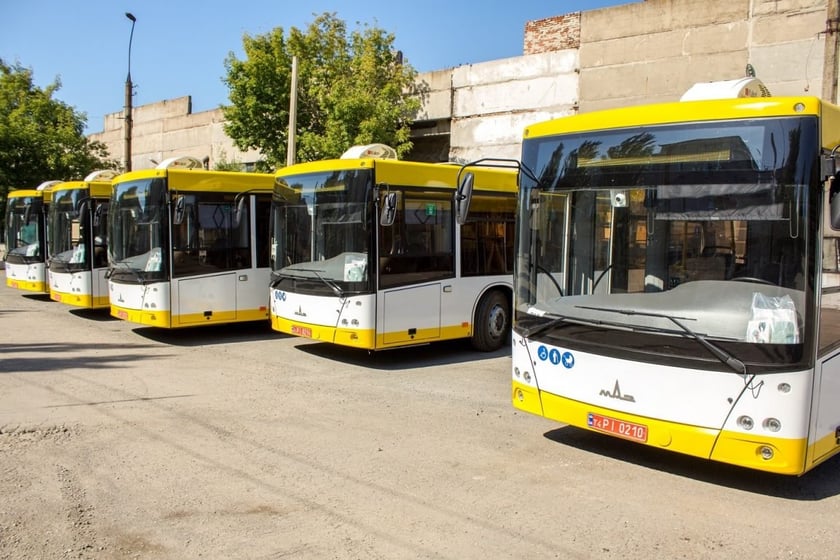 Маріуполь отримав ще п’ять нових автобусів