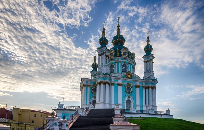 Від Андріївської церкви до Алеї художників у Києві будують нові сходи з підсвіткою