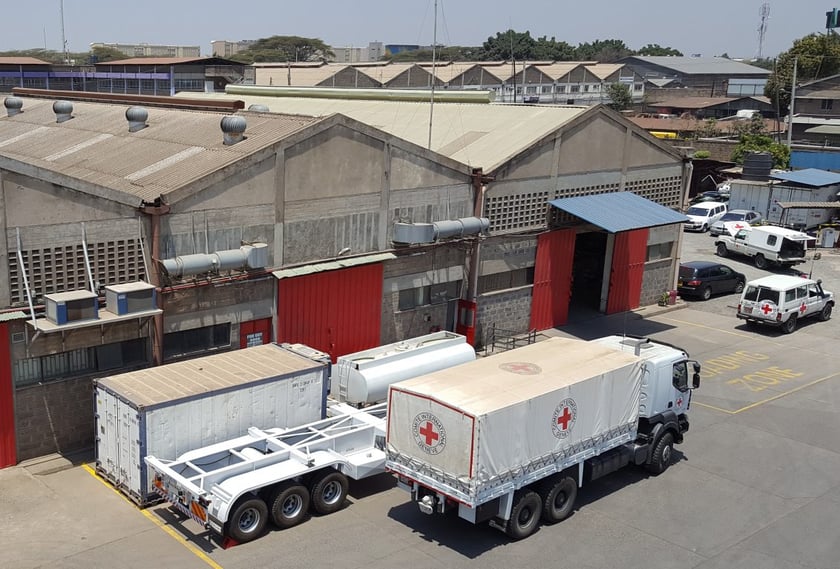 Червоний Хрест відправив понад 230 тонн гуманітарки на Донбас