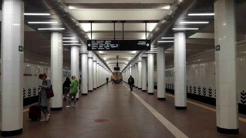 У Києві завершують ремонт переходу на станції метро