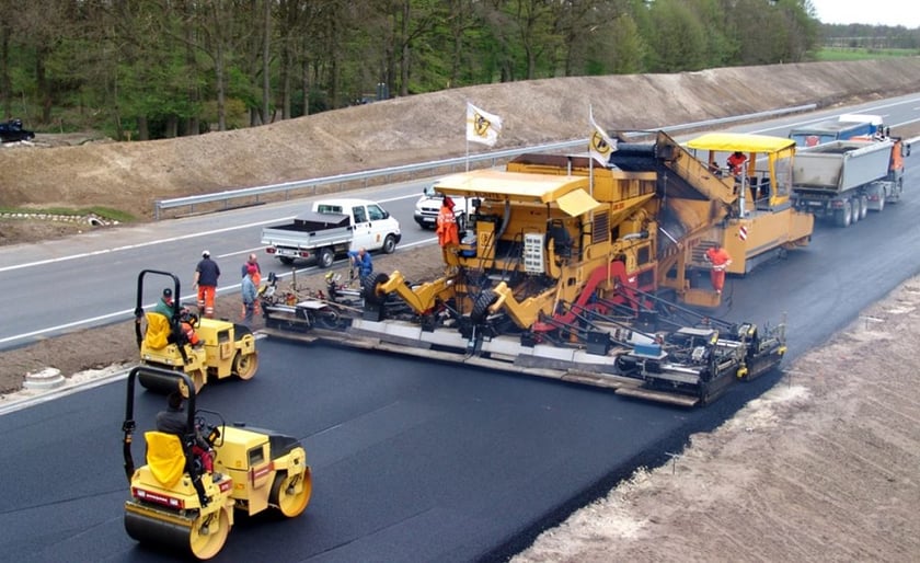 На дороги виділили додаткові гроші: де ремонтуватимуть і за скільки