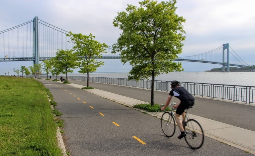На ще одній столичній вулиці розвивають велоінфраструктуру: подробиці