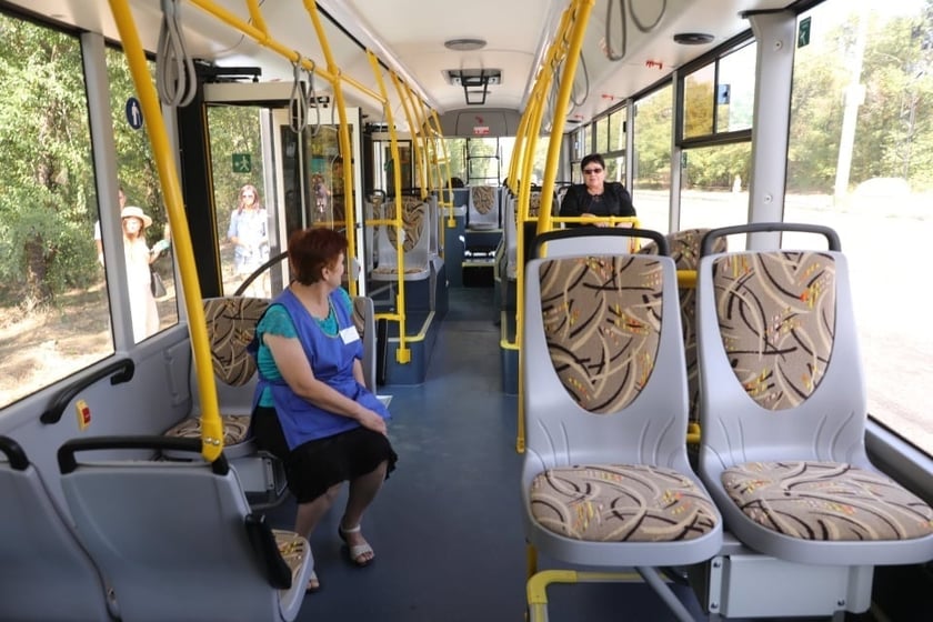 На острів Хортиця запустили тролейбус