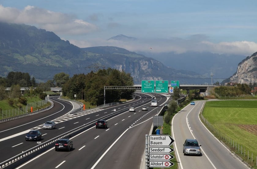 Скільки кілометрів українських доріг оновили за три роки