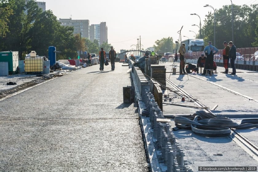 На Борщагівському шляхопроводі відновлюють рух автотранспорту