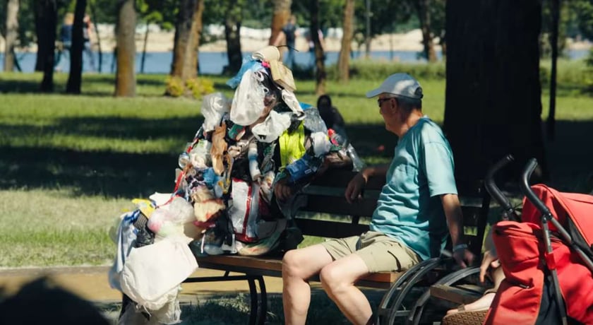 Навіщо українська компанія “оживила” купу сміття, і що з того вийшло (ВІДЕО)