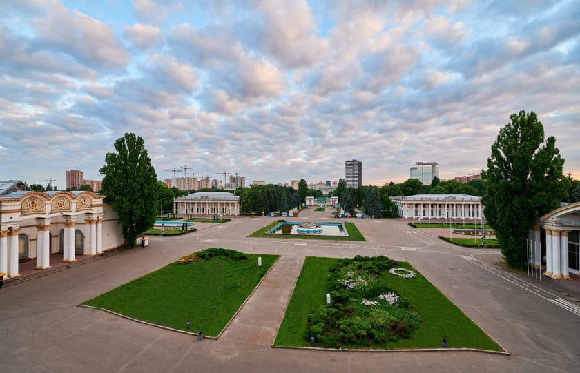 На ВДНГ планують запровадити нові веломаршрути та встановити дизайнерські лавочки