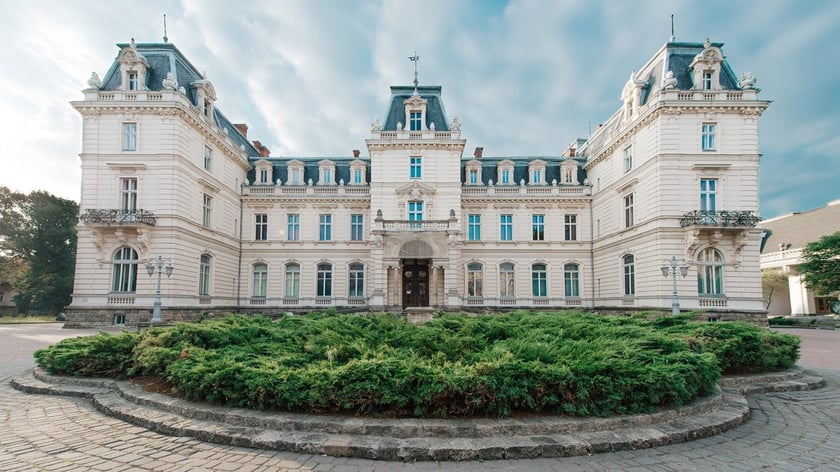 Львівський палац мистецтв обладнають сонячною електростанцією