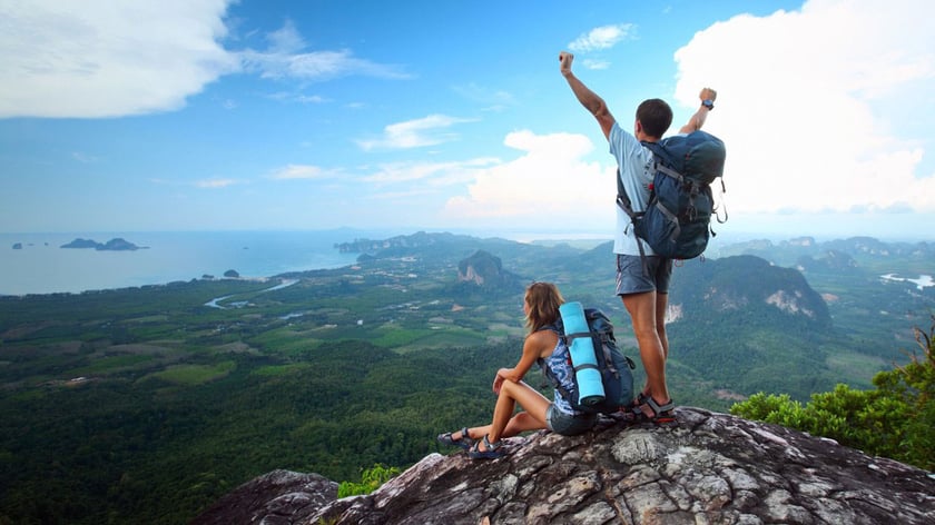 туристична страховка Hotline.finance