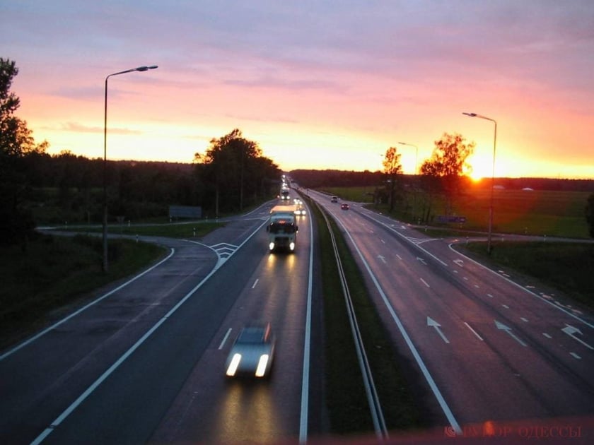 На Одещині почали застосовувати композиційні ґратки при будівництві доріг (ВІДЕО)