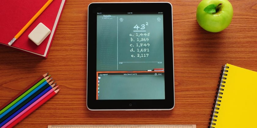 Без паперових журналів та щоденників: на Донбасі впроваджують “електронну школу”