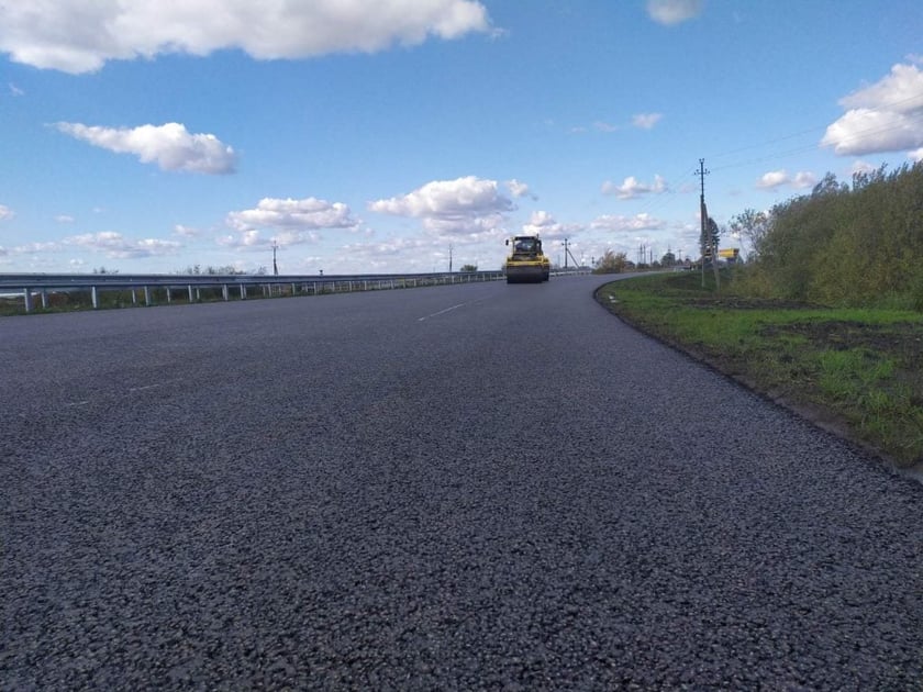 На Львівщині завершують ремонт важливої траси (ФОТО)