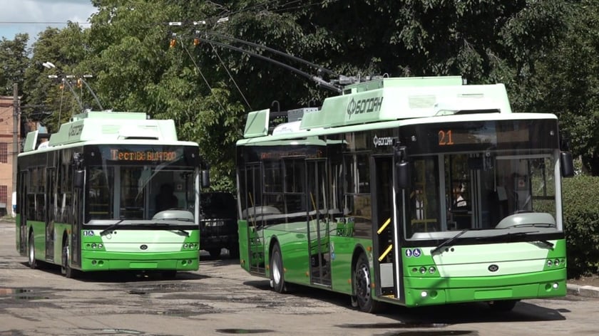 Харків отримав 24 сучасних тролейбуси українського виробництва