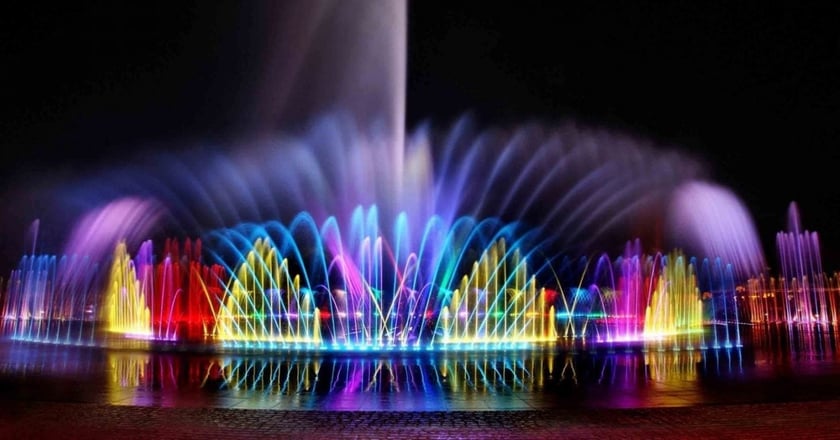 У Сєвєродонецьку після 9-річної перерви запрацював світломузичний фонтан (ВІДЕО)