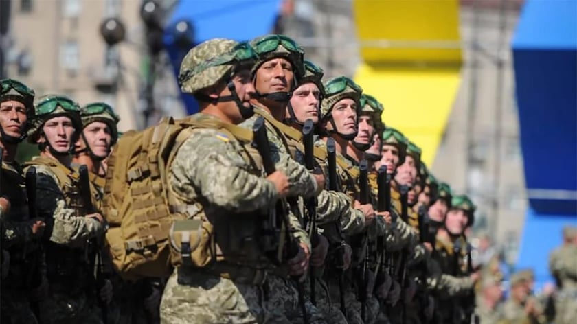 У ЗСУ зобов'яжуть від солдата до генерала вчити англійську