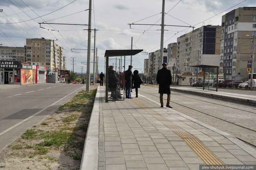 Усі зупинки громадського транспорту Львова обладнають навігацією