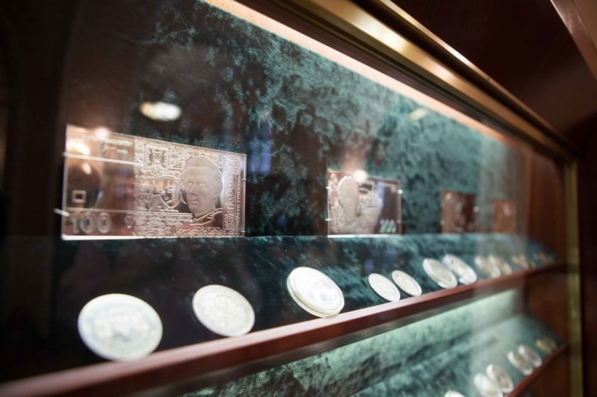 Нацбанк випустив пам'ятну монету до 100-річчя відомого перекладача