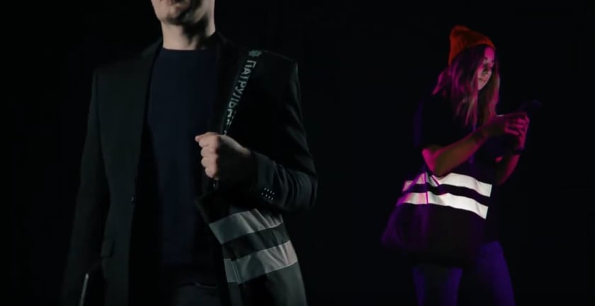 Патрульна поліція створила особливі сумки для безпеки пішоходів