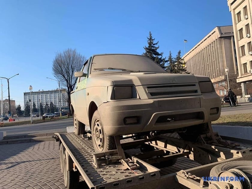 Показали унікальний пластиковий позашляховик українського виробництва (ФОТО)