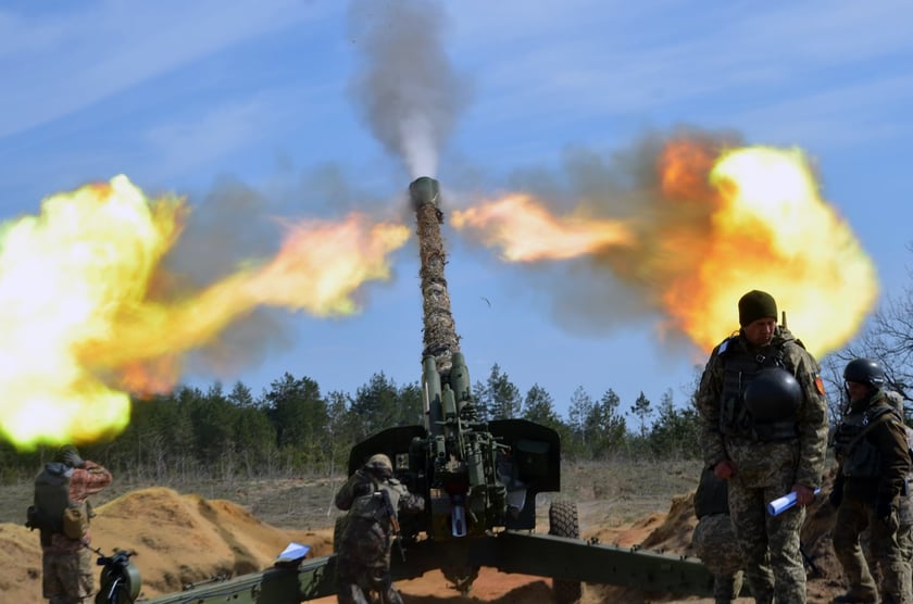 Українські артилеристи показали видовищне відео з навчань