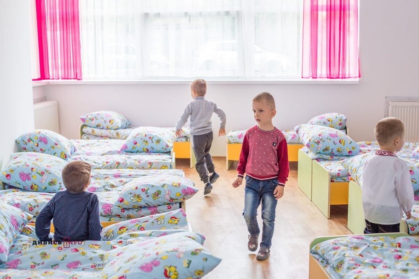 Дітям у садочках читатимуть перед сном україномовну літературу