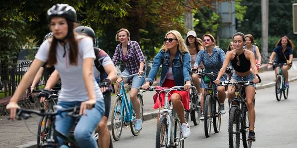 У центрі Києва відбудеться марш жінок на велосипедах