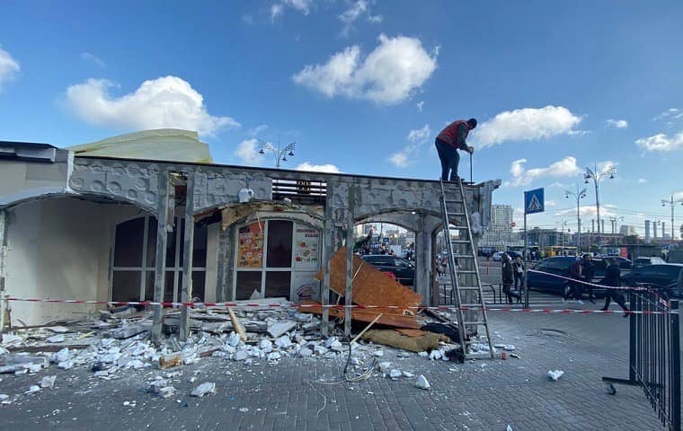 Центральний вокзал Києва позбудеться усіх МАФів і «наливайок»