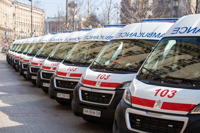 Київ отримав 39 нових «швидких» та 2 експрес-лабораторії для діагностування коронавірусу (ФОТО)