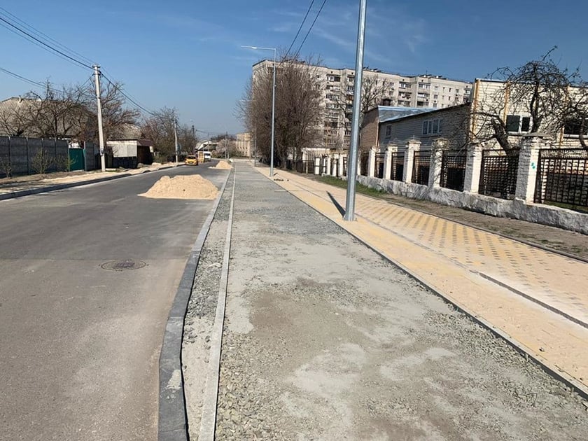 Київавтодор показав, як будують велодоріжки у столиці (ФОТО)