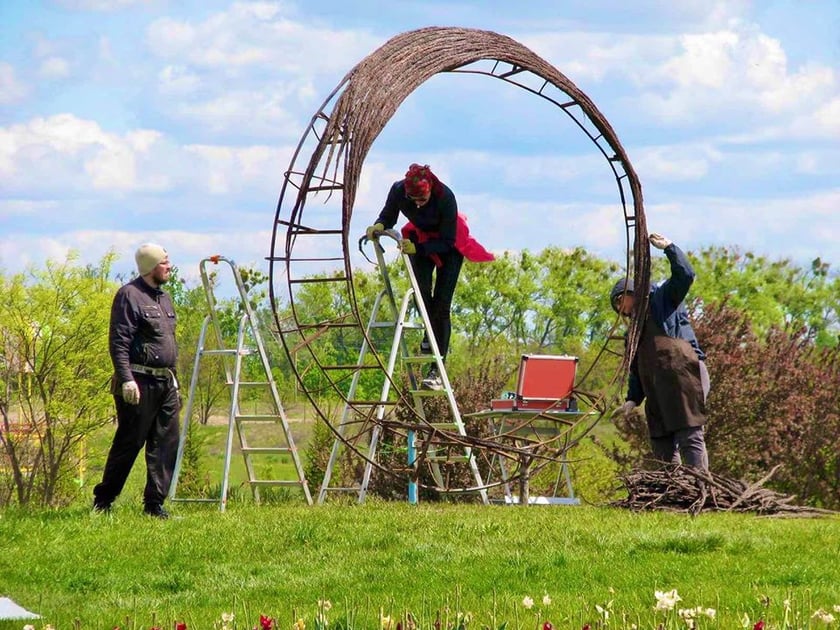 Флористи створюють на Київщині 3D-об’єкти з природного матеріалу та квітів (ФОТО)