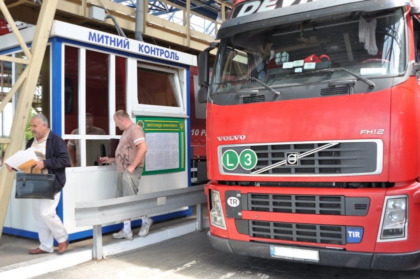 Одеська митниця запровадила автоматичне оформлення декларацій без посадовців