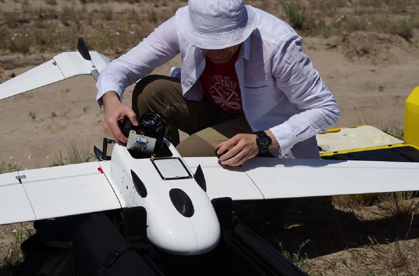 Берегову лінію Київського водосховища досліджує БПЛА (ФОТО)