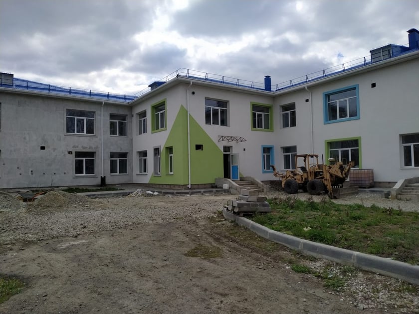 Велике будівництво на Дніпропетровщині: як реконструюють яскравий дитсадок на 70 дітей