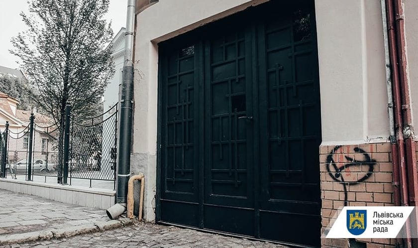 У Львові відреставрували особливу історичну браму: як вона тепер виглядає (ФОТО)