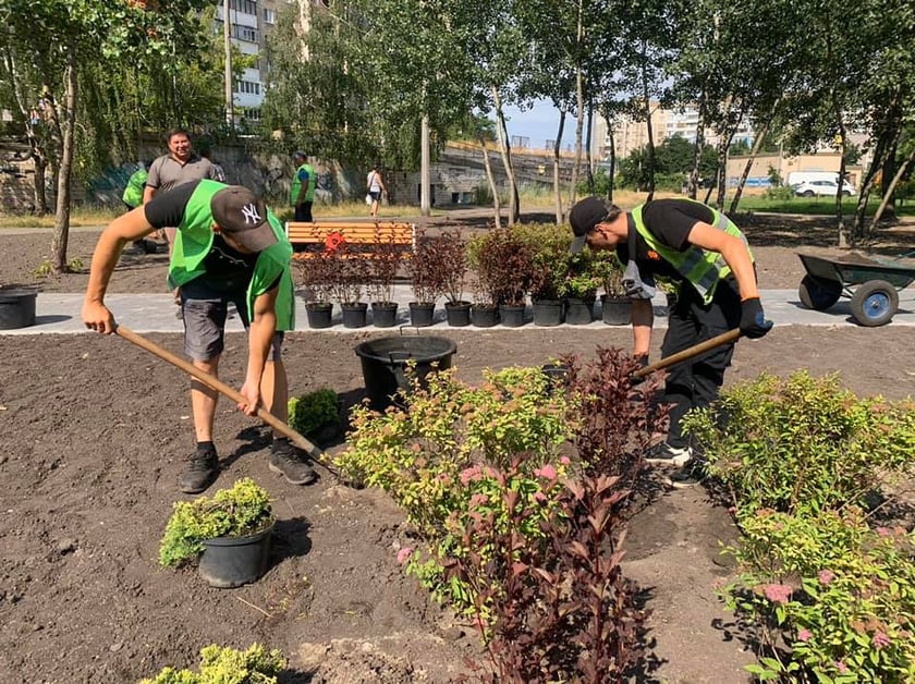 У Києві з’явився новий сквер (ФОТО)
