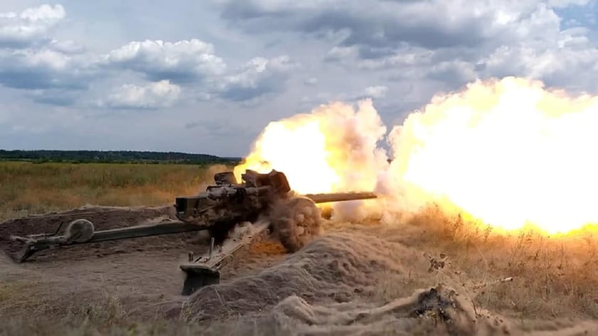 Підрозділ отамана Івана Сірка ЗСУ провів маневри артдивізіонів та мінометних батарей (ФОТО)