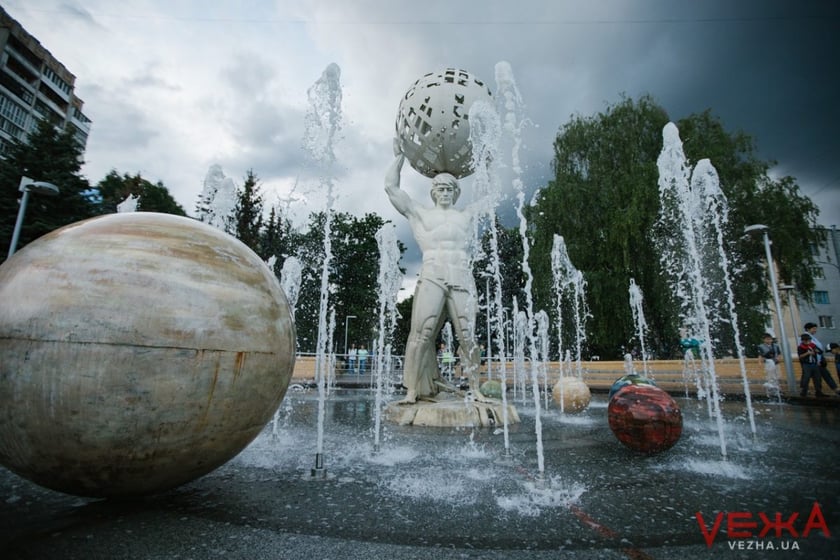У Вінниці увімкнули міські фонтани (ФОТО)