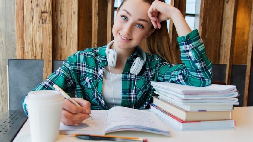 Вступ-2020: Міносвіти назвало ТОП вишів та спеціальностей