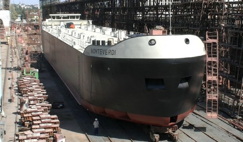 У Херсоні спустили на воду танкер, побудований для нідерландської Veka (ФОТО)