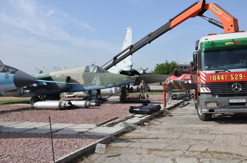 Музей авіації поповнився новими експонатами (ФОТО)