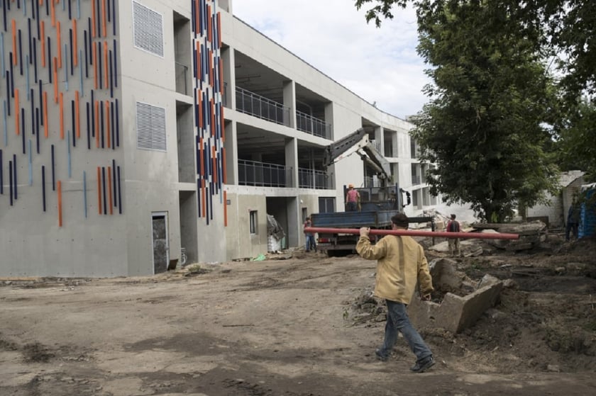 У київському зоопарку зводять паркінг на 400 місць