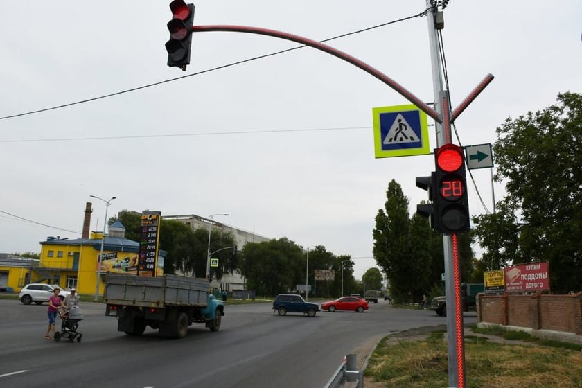 У Полтаві встановили сучасні світлофори й інтерактивний радар (ФОТО)