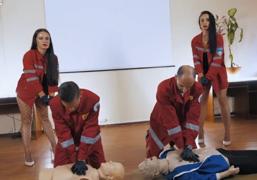 Дніпровські медики записали реп про реанімацію (ВІДЕО)