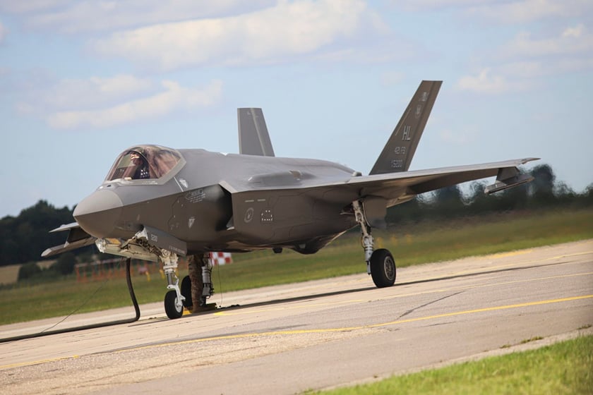 До 2035 року Україна планує закупити ескадрилью американських винищувачів