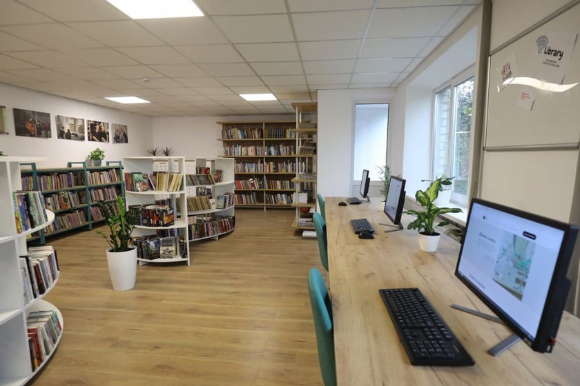 З книгами і комп’ютерами: у Львові запрацював новий громадський простір (ФОТО)